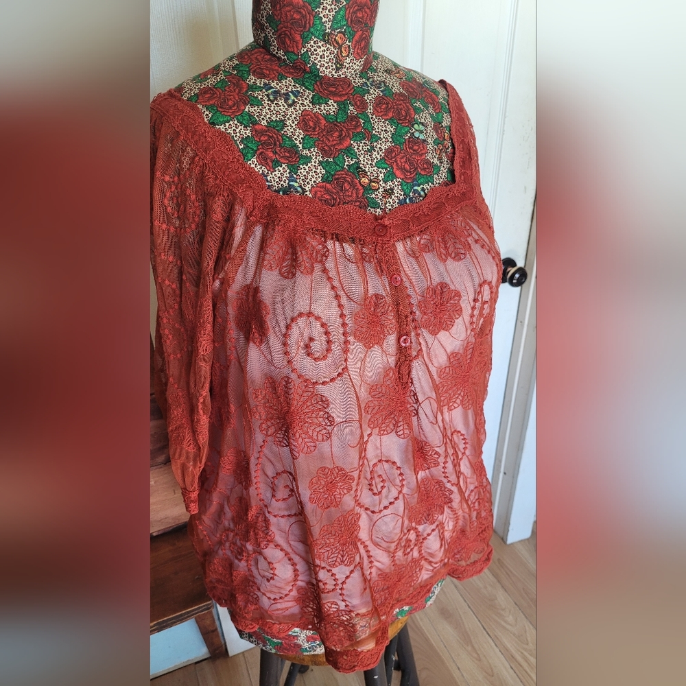 Cato lace top